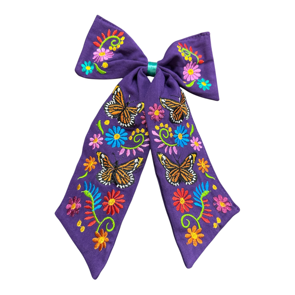 Moño Artesanal Bordado con Mariposas y Flores / Embroidered Artisan Hair Bow with Butterflies & Flowers
