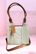 White Artisan Leather Bag with Natural Fur Accent / Bolsa Artesanal de Piel Blanca con Acento de Pelo Natural
