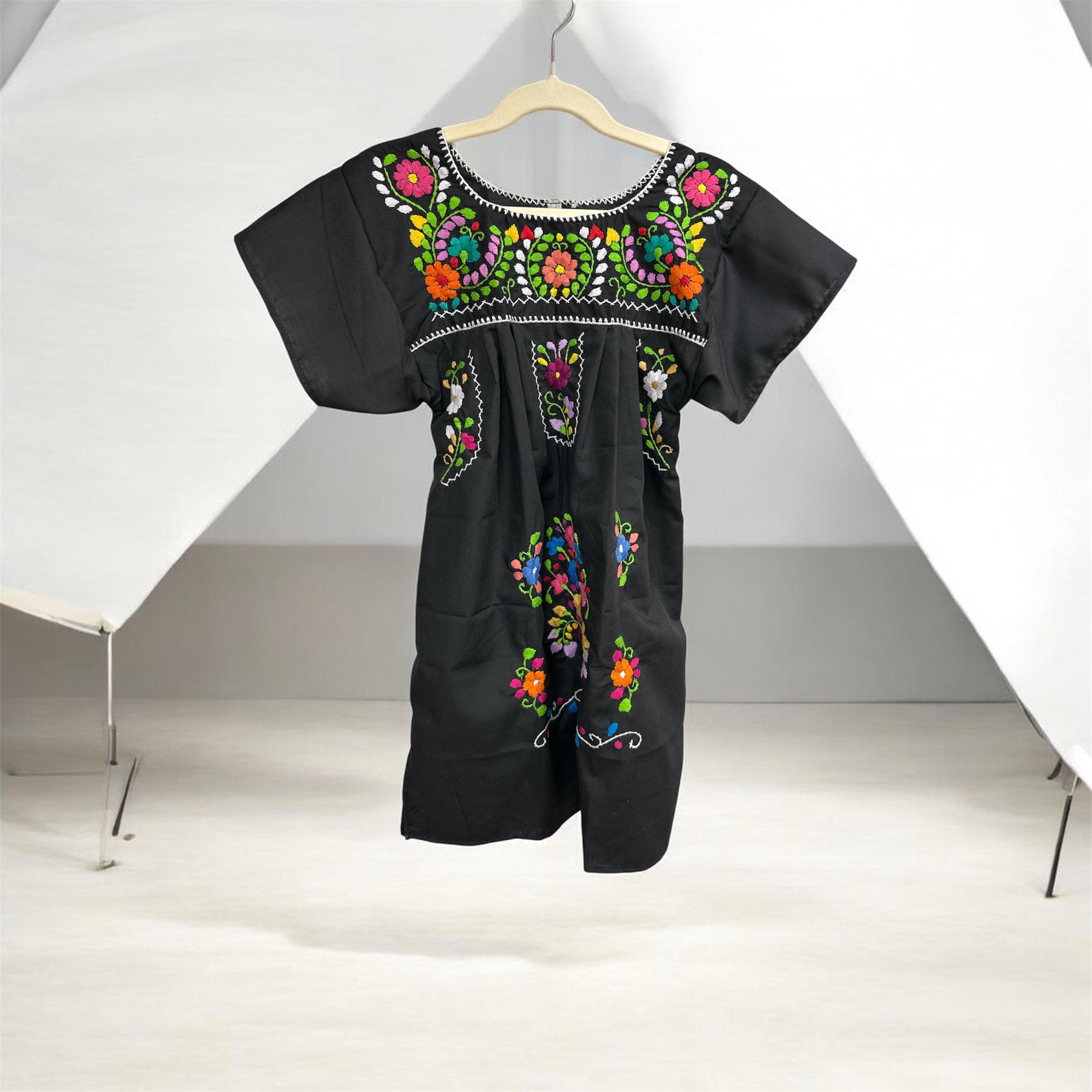Vestido Mexicano Channel  Bordado para Niña / Girls Mexican Embroidered Dress