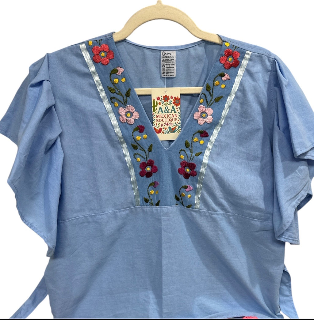 Mexican embroidered neckline blouse front view – artisan hand-stitched collar embroidery