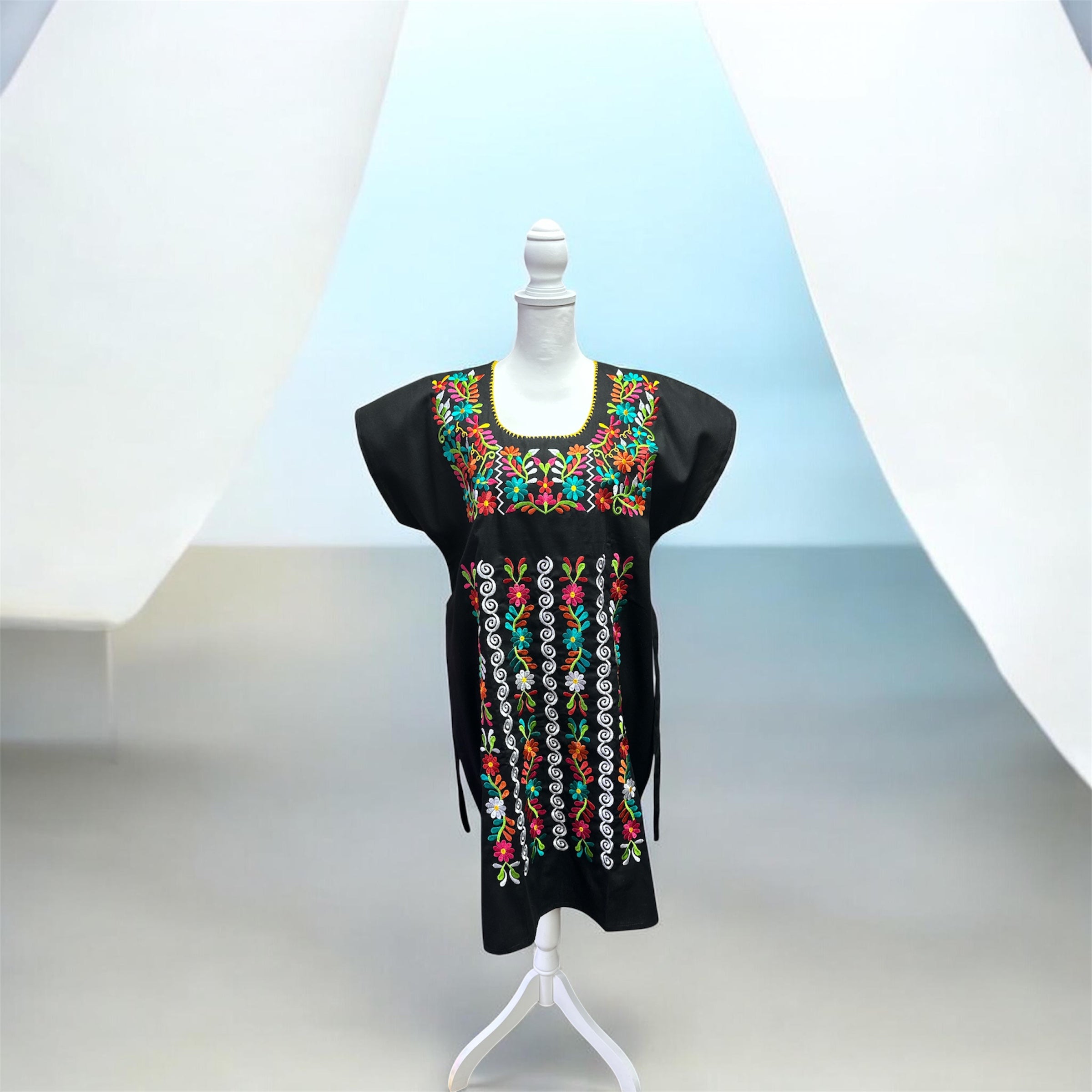 Vestido de Manta Bordado