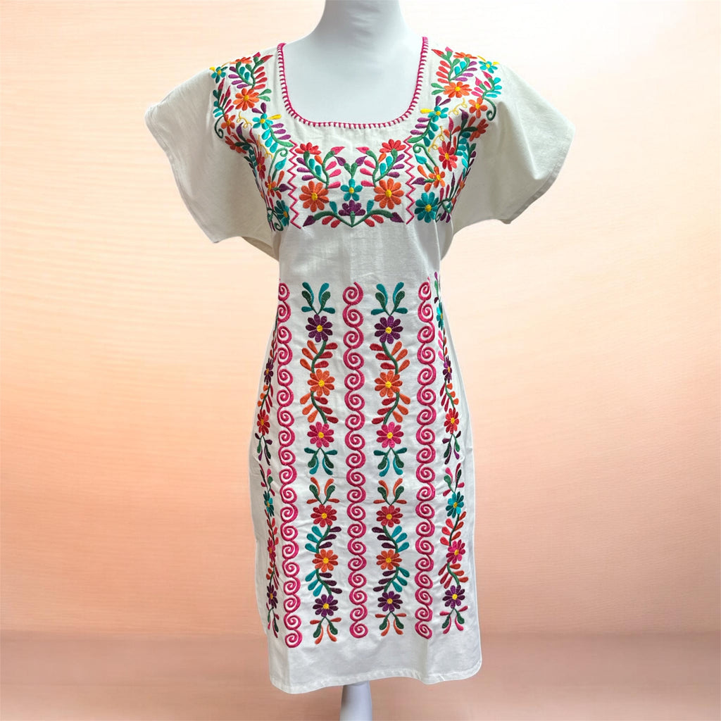Vestido de Manta Bordado