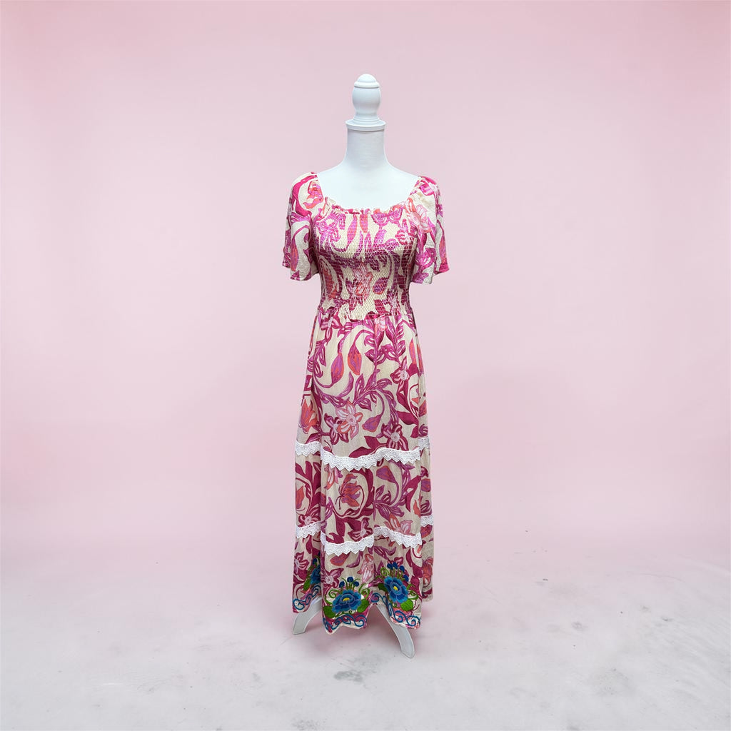 Vestido Floreado Bordado / Mexican Floral Embroidered Dress