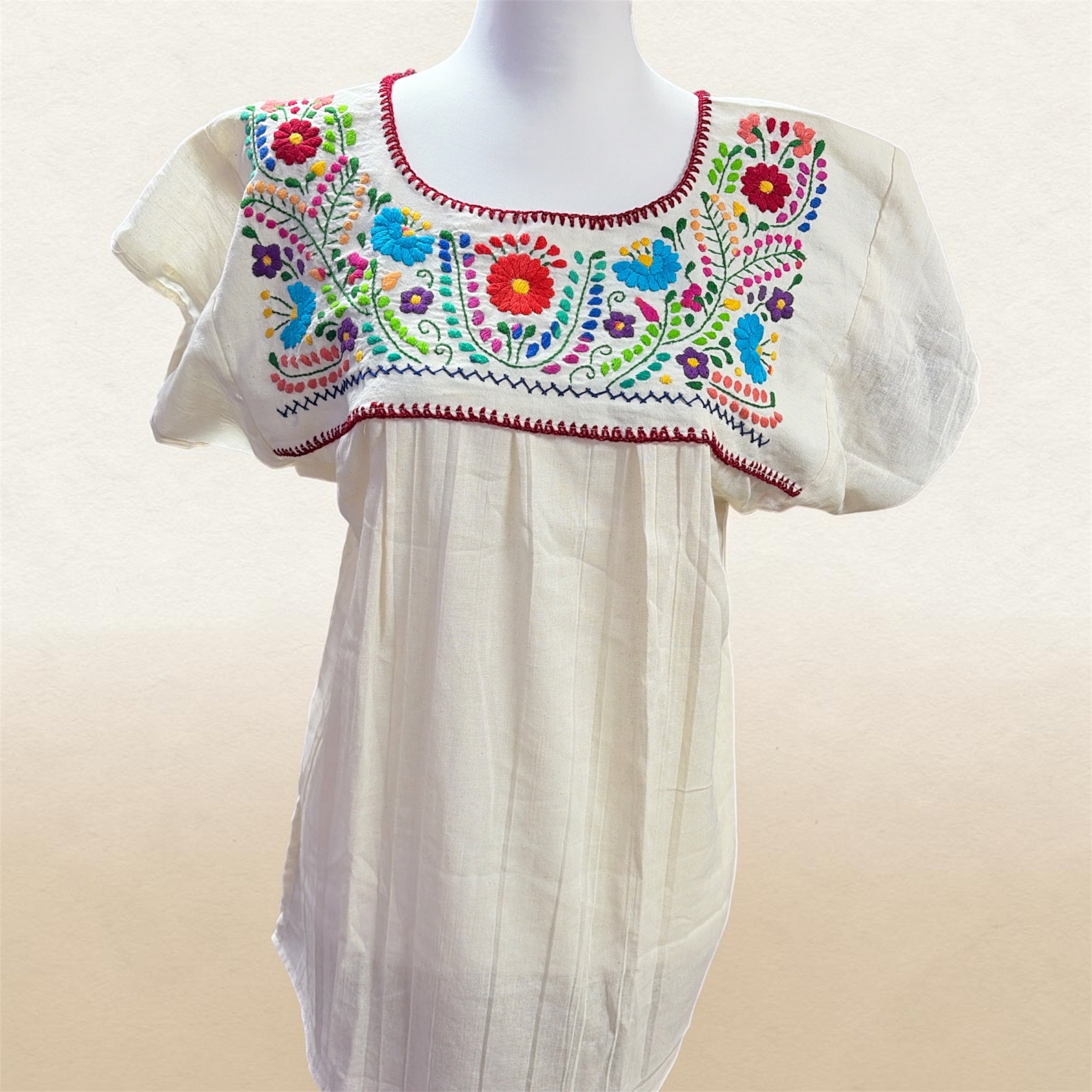 Blusa Chanel /  Chanel-Style Blouse