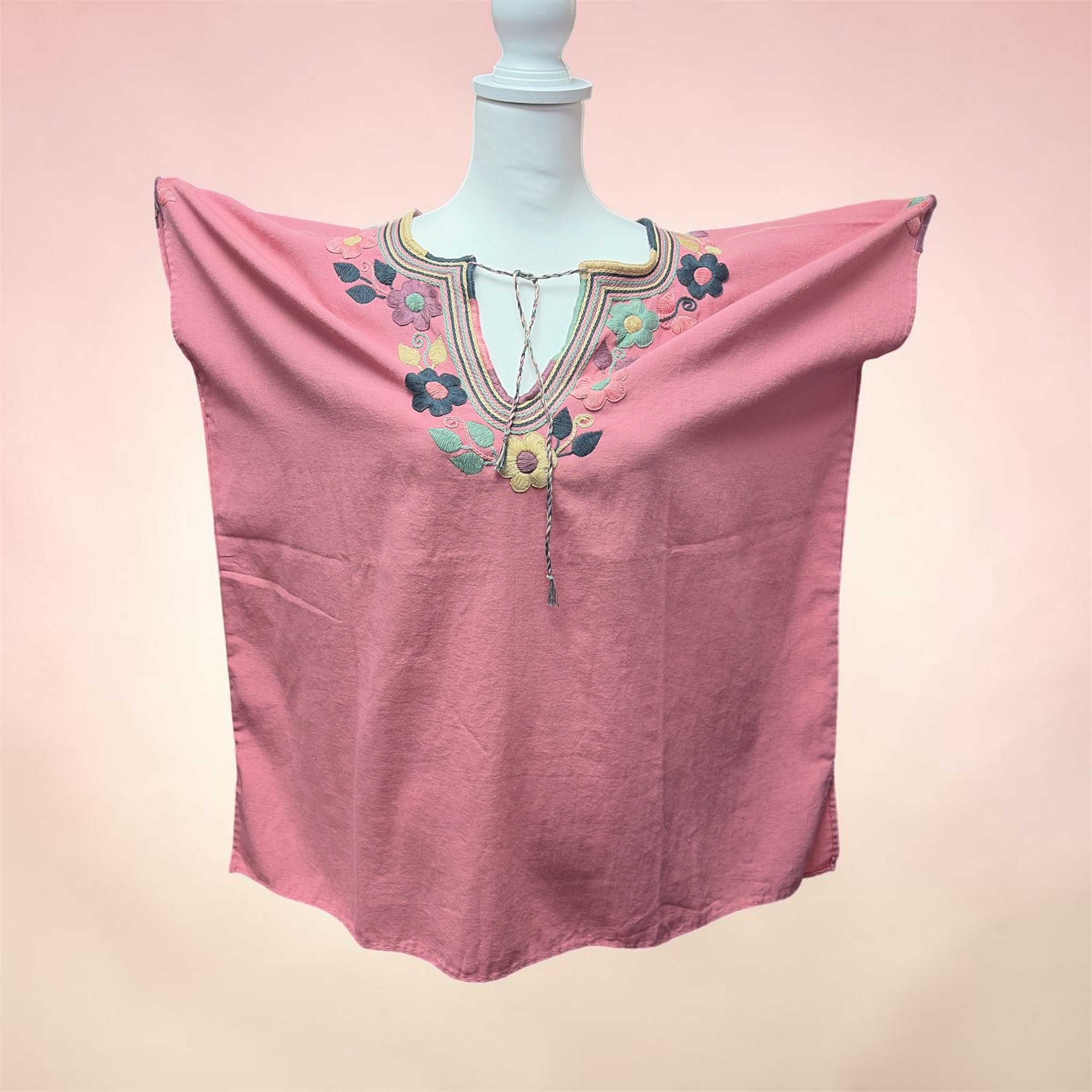 Blusa Bordada / Mexican Embroidered Blouse