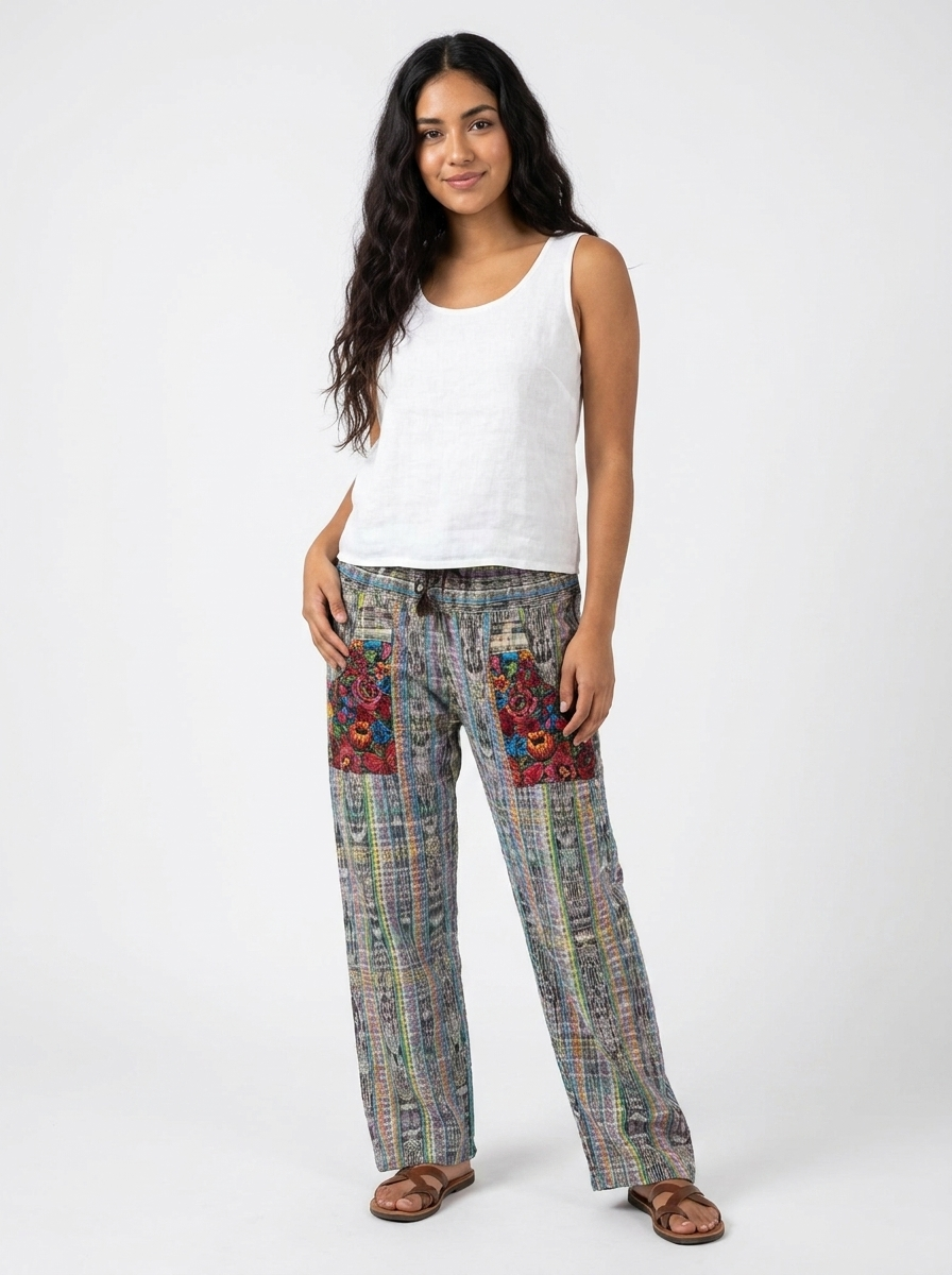 Vestido Overol Hippie - AI lifestyle photo