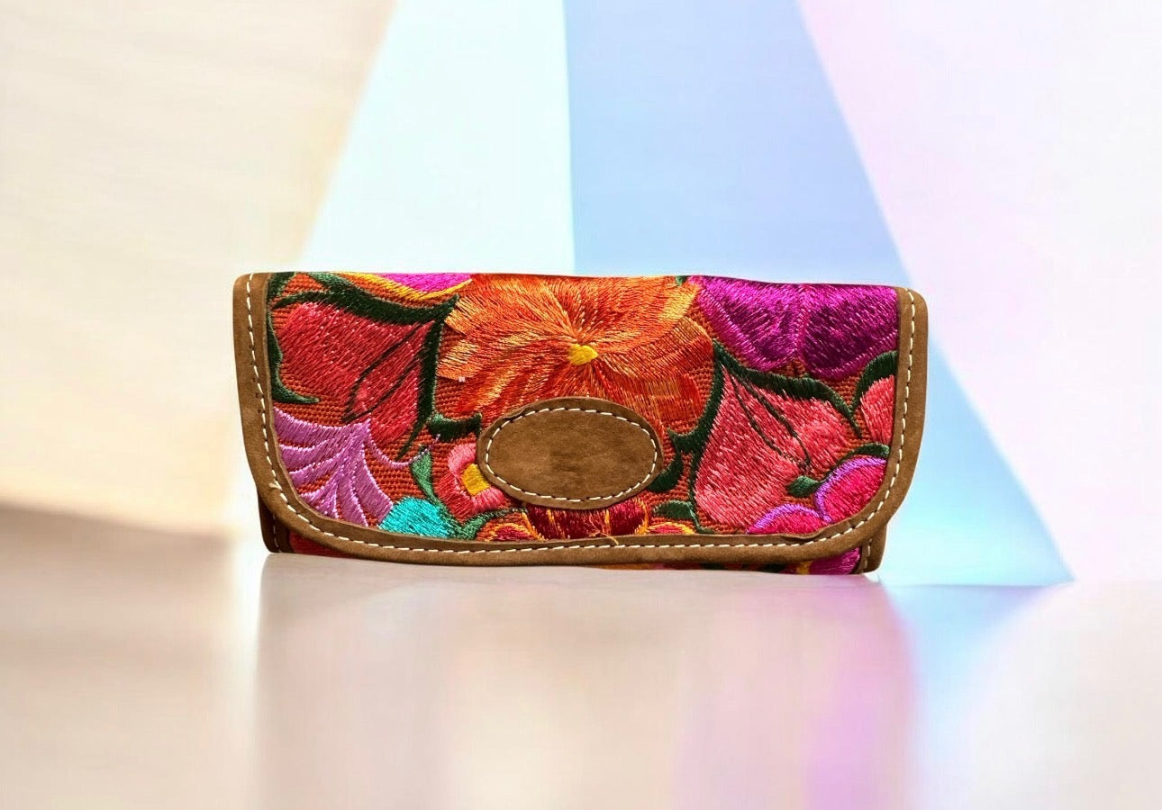 Cartera Bordada / Mexican Embroidered Wallet