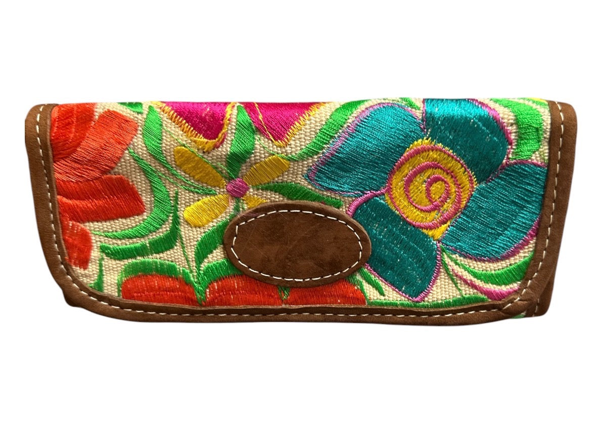 Cartera Bordada / Mexican Embroidered Wallet